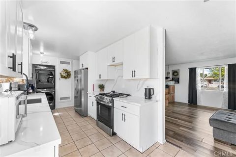 Tiny photo for 2130 Orange Street, Rosamond, CA 93560 (MLS # SR25246956)
