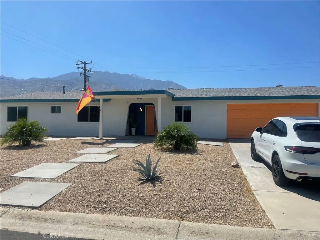 Photo of 2627 N Cerritos Dr, Palm Springs, CA 92262 (MLS # IG26084227)