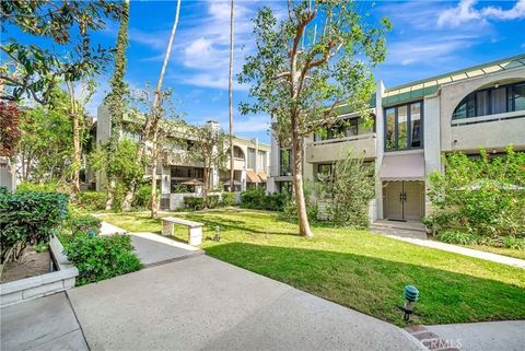 Tiny photo for 5340 Yarmouth #205, Encino, CA 91316 (MLS # SR25248778)