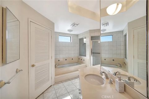 Tiny photo for 5340 Yarmouth #205, Encino, CA 91316 (MLS # SR25248778)