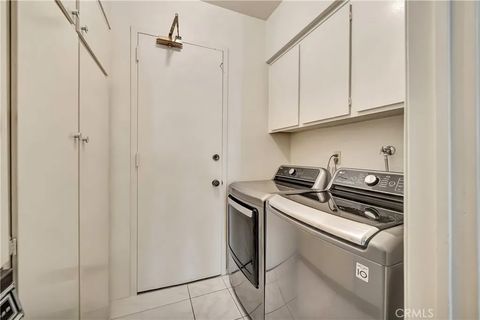 Tiny photo for 5340 Yarmouth #205, Encino, CA 91316 (MLS # SR25248778)