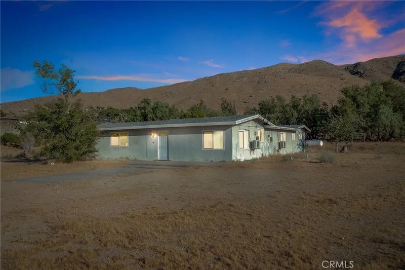 9376 Flora Vista