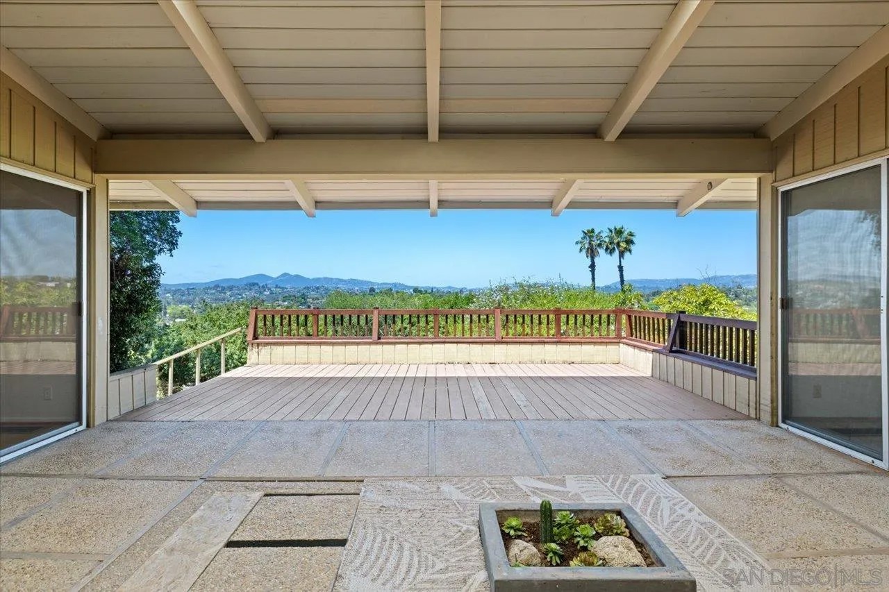 1421 Rincon Rd