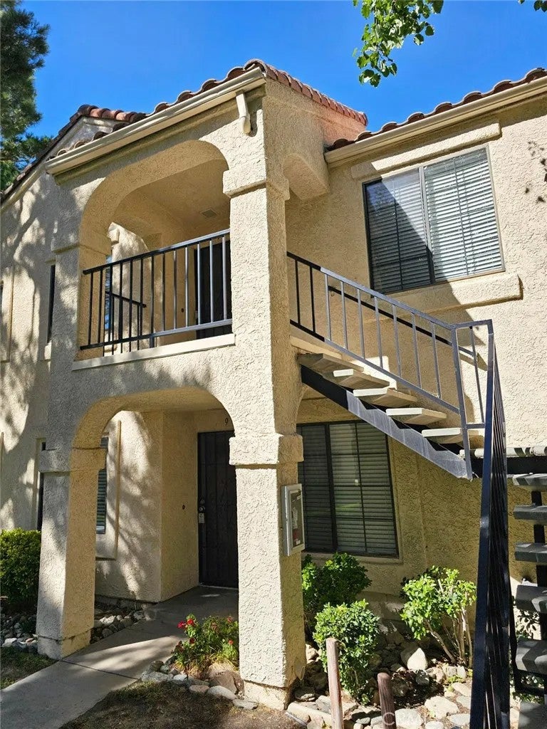 2554 Olive Drive 9