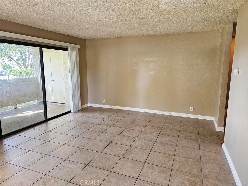 2554 Olive Drive 9