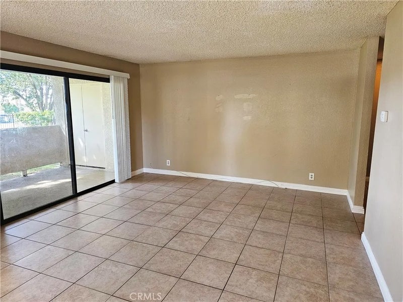 2554 Olive Drive 9