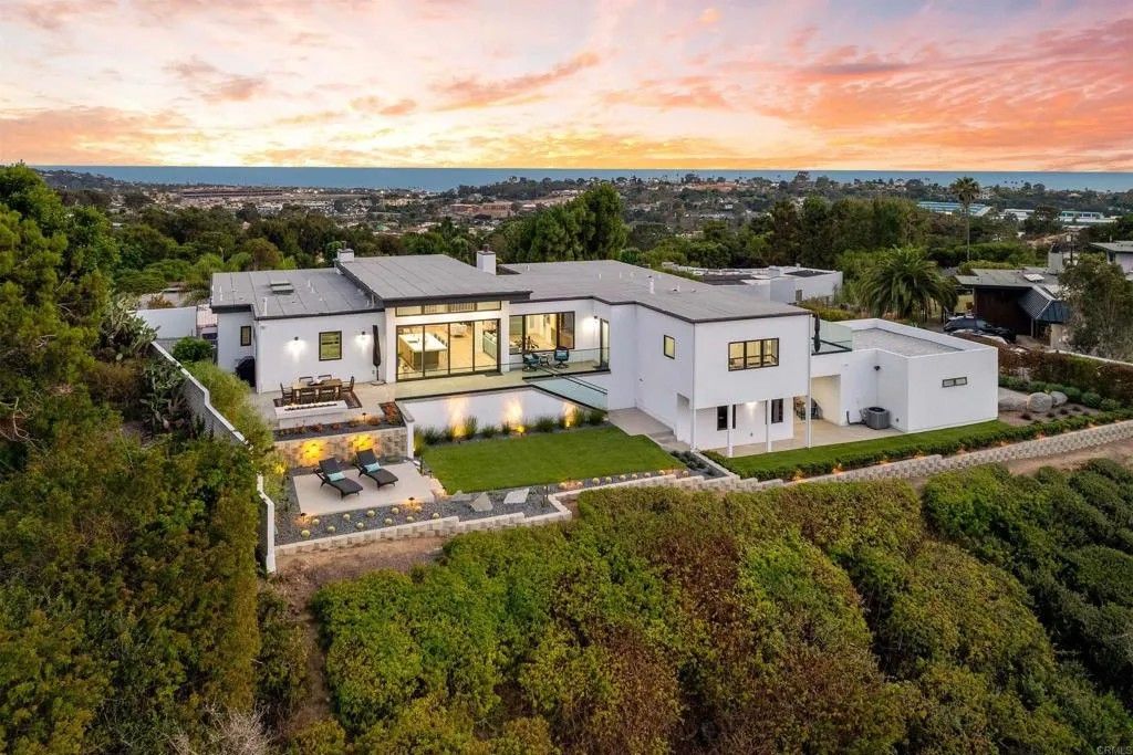 Photo of 1110 Solana Drive, Del Mar, CA 92014 (MLS # NDP2507196)