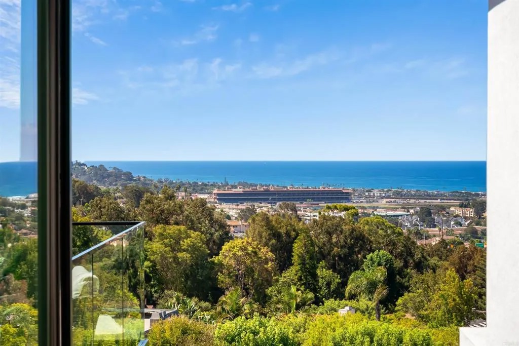 1110 Solana Drive