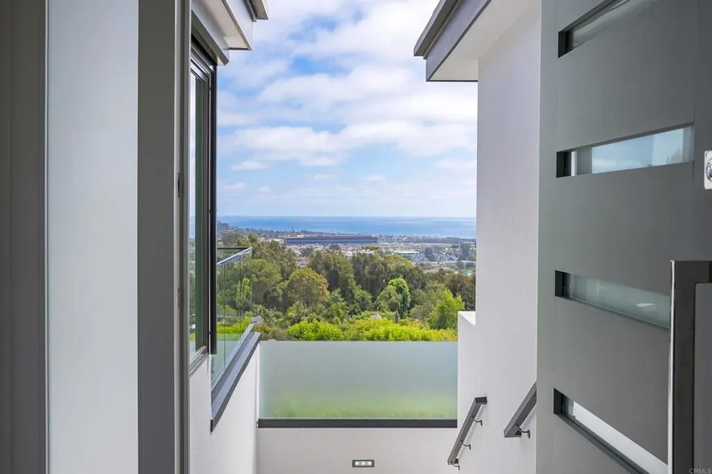 1110 Solana Drive