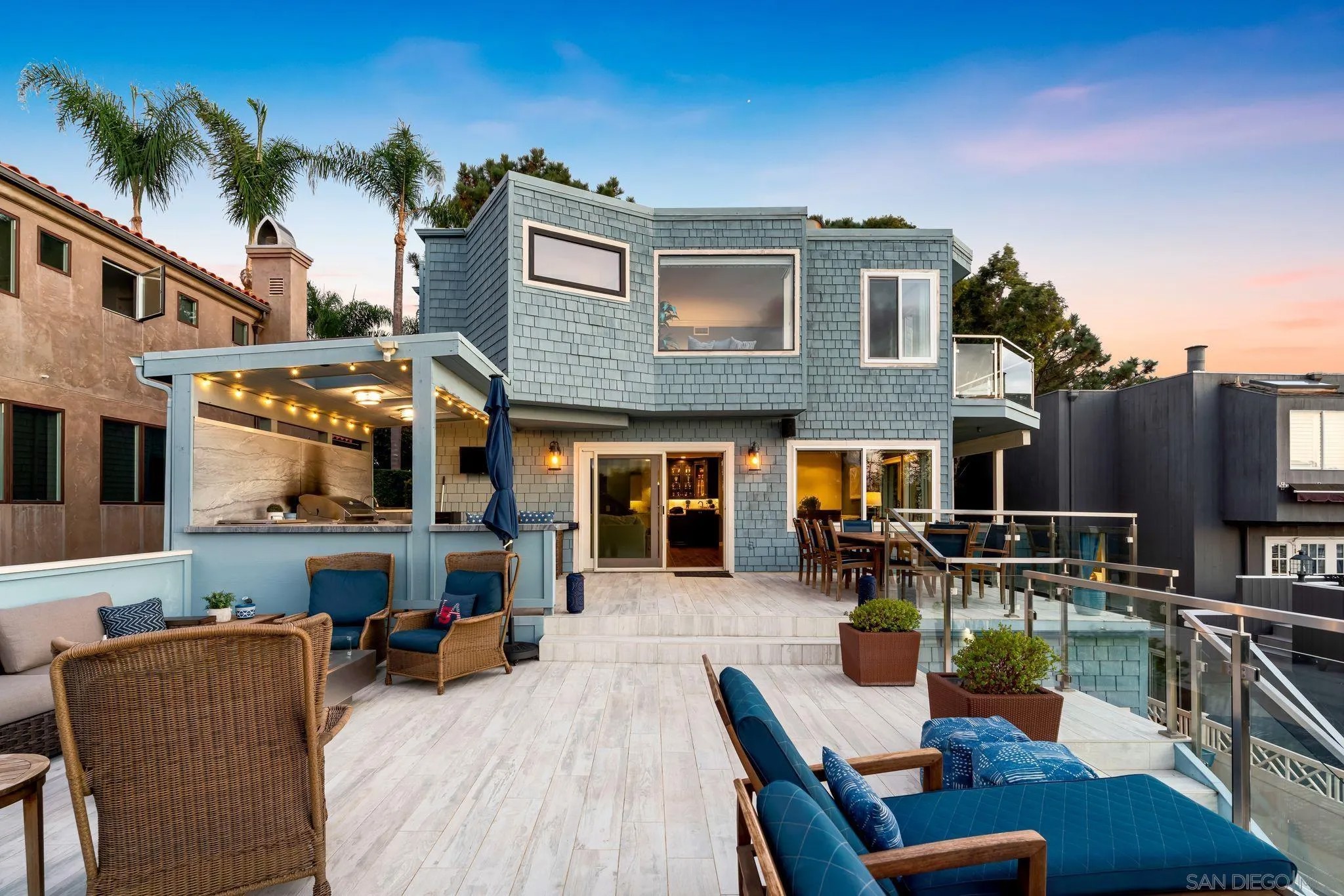 2122 Del Mar Heights Rd