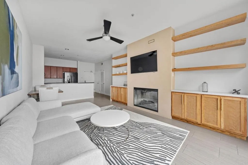 445 Island Avenue 321