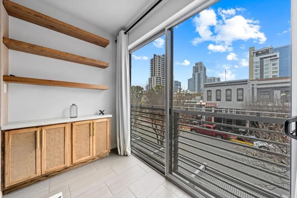445 Island Avenue 321