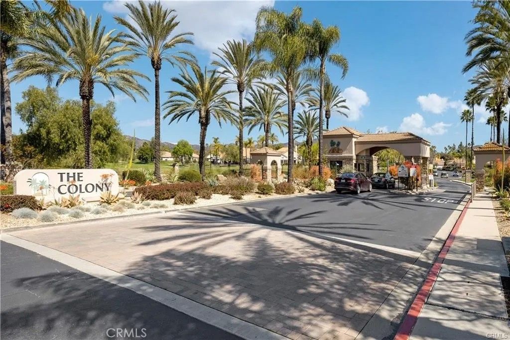 Photo of 40370 Via Francisco, Murrieta, CA 92562 (MLS # OC25234370)