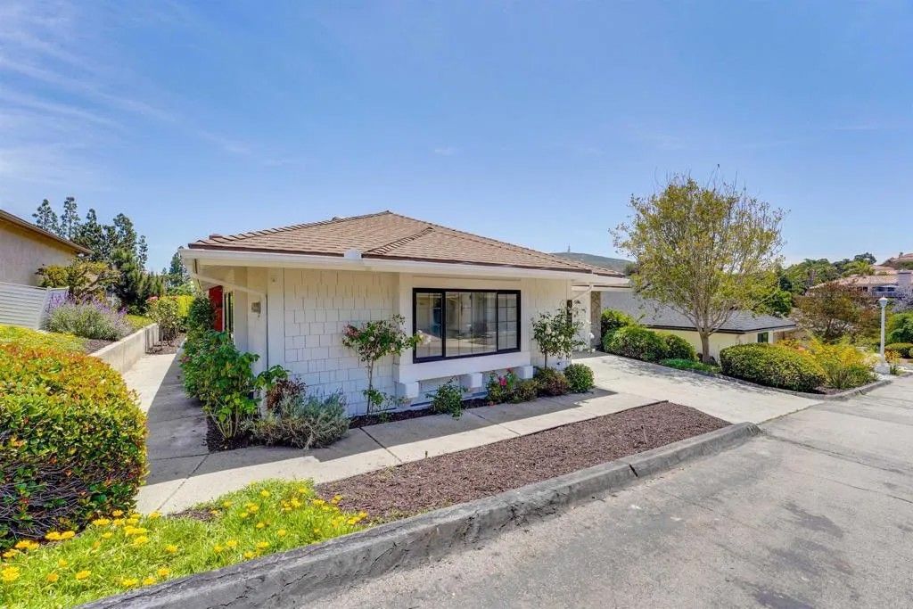 Photo of 1022 La Casa Drive, San Marcos, CA 92078 (MLS # NDP2604915)