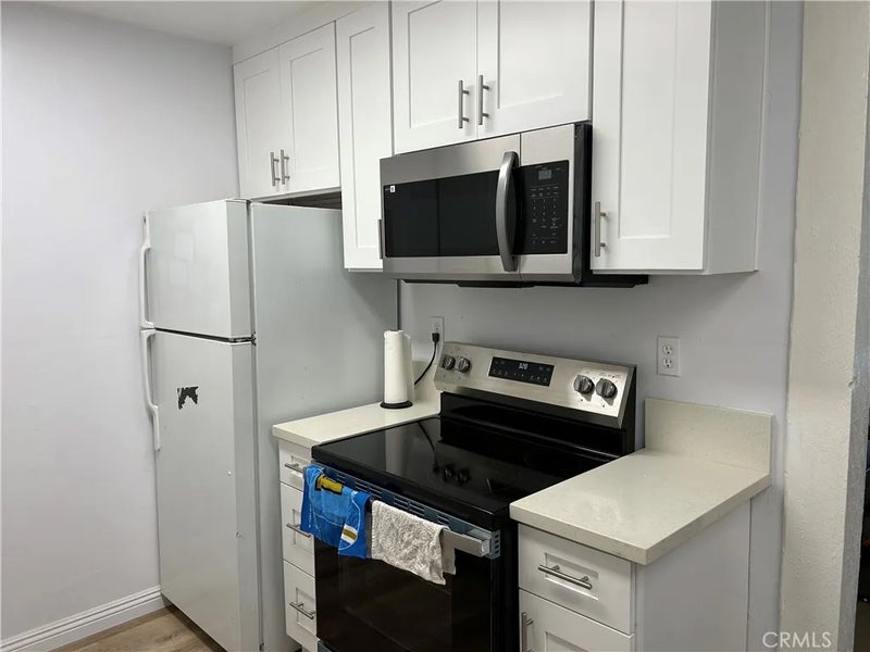 1000 W Macarthur 93