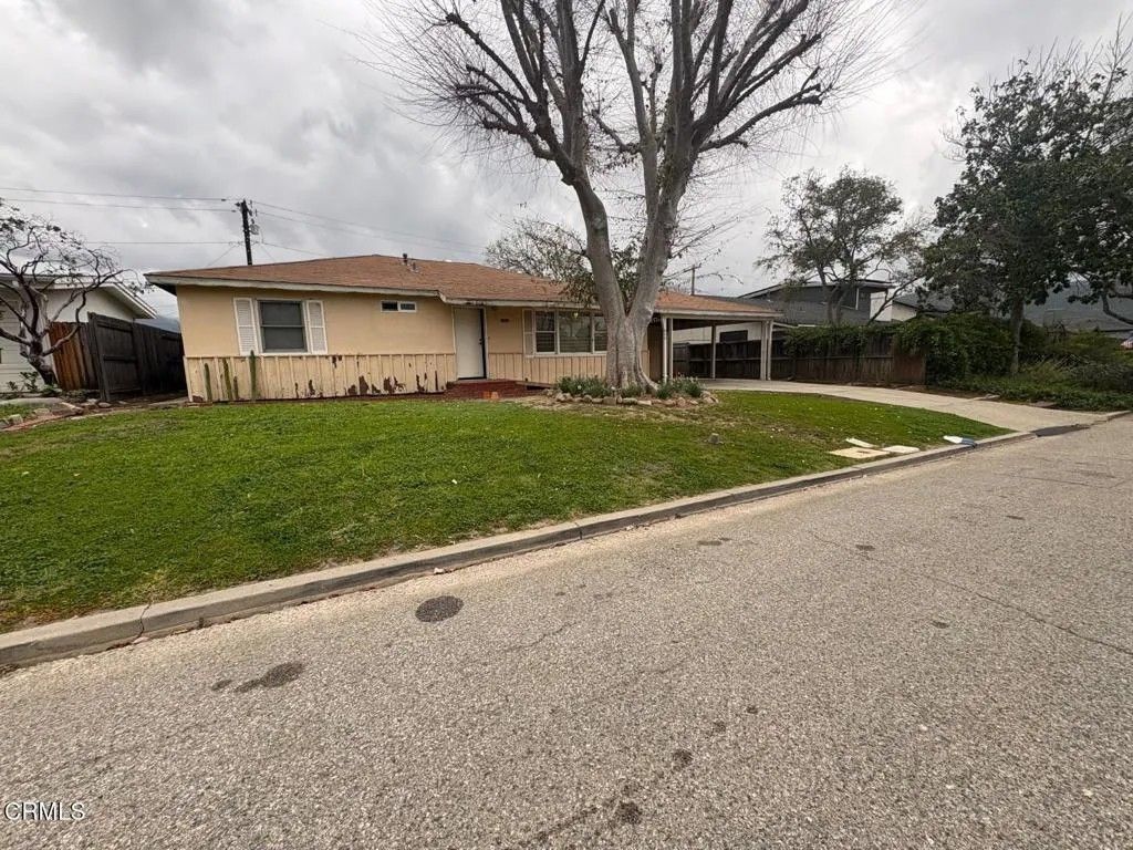 Photo of 910 Mercer Avenue, Ojai, CA 93023 (MLS # V1-34619)