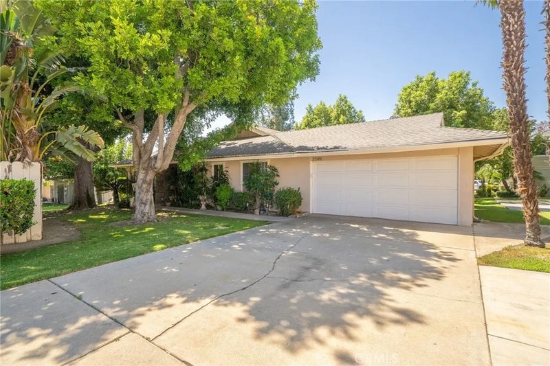 2549 College Lane