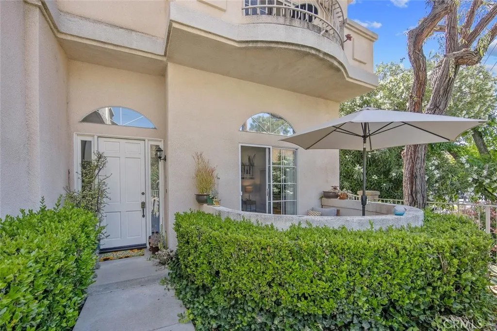 5340 Las Virgenes Road 4