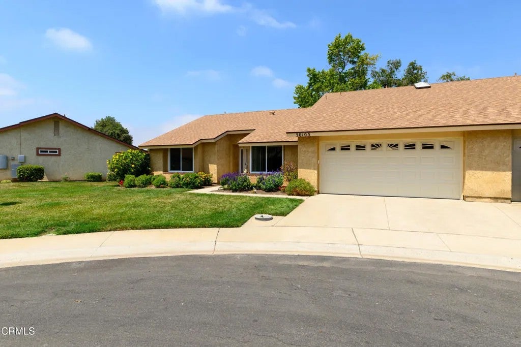 30105 Village 30