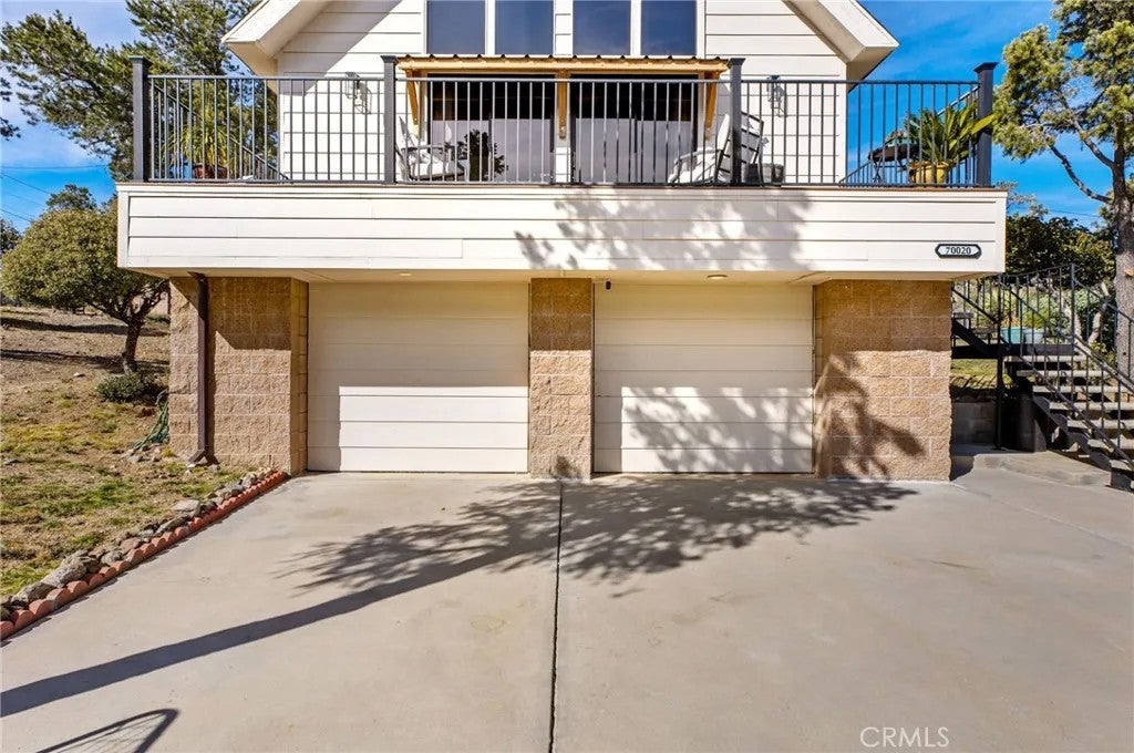 70020 Pines To Palms