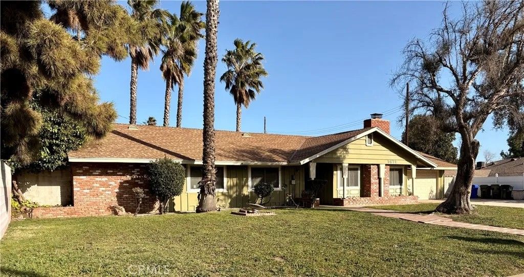 Photo of 5871 Geremander Ave, Rialto, CA 92377 (MLS # CV26023305)