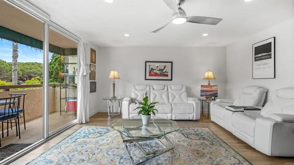 6455 La Jolla Boulevard 138