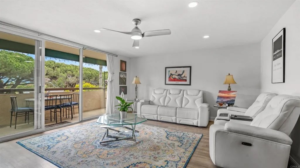 6455 La Jolla Boulevard 138