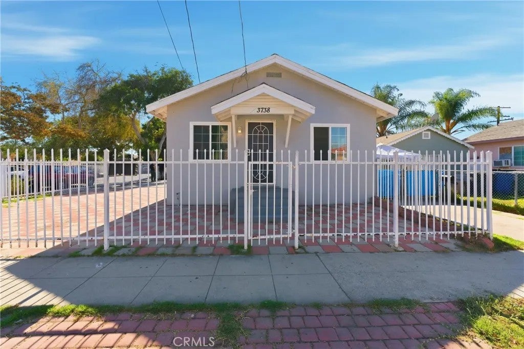 Photo of 3738 Duane Way, South Gate, CA 90280 (MLS # DW26196772)