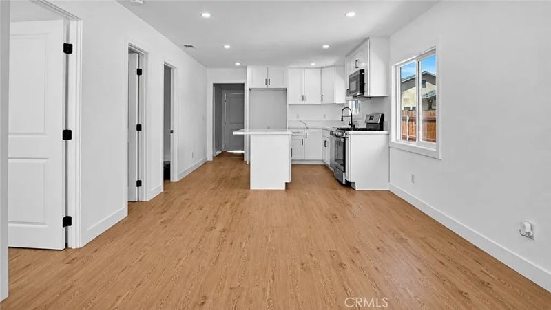 354 W 13th