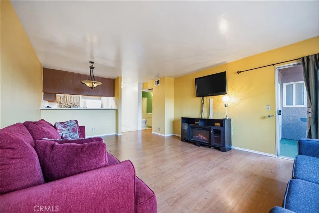 2507 E 15th Street 109