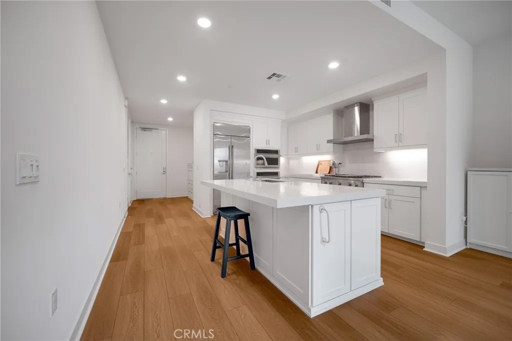 2202 Rivington
