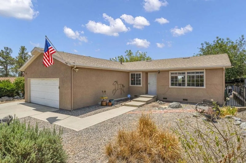 1920 Larkspur Drive