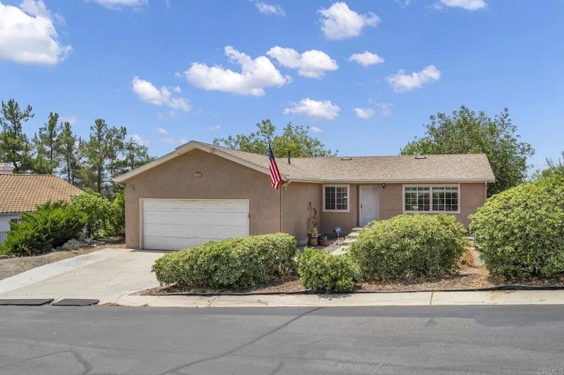 1920 Larkspur Drive