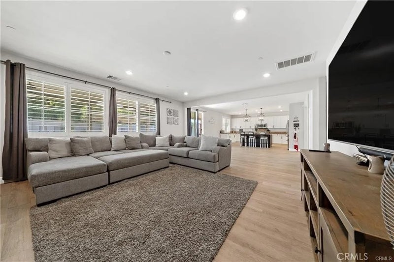 23407 Crystal Way