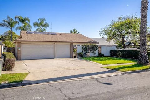 Photo of 23372 Dune Mear Road, Lake Forest, CA 92630 (MLS # OC26021264)