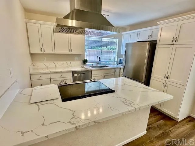 9662 CAMINITO DEL VIDA