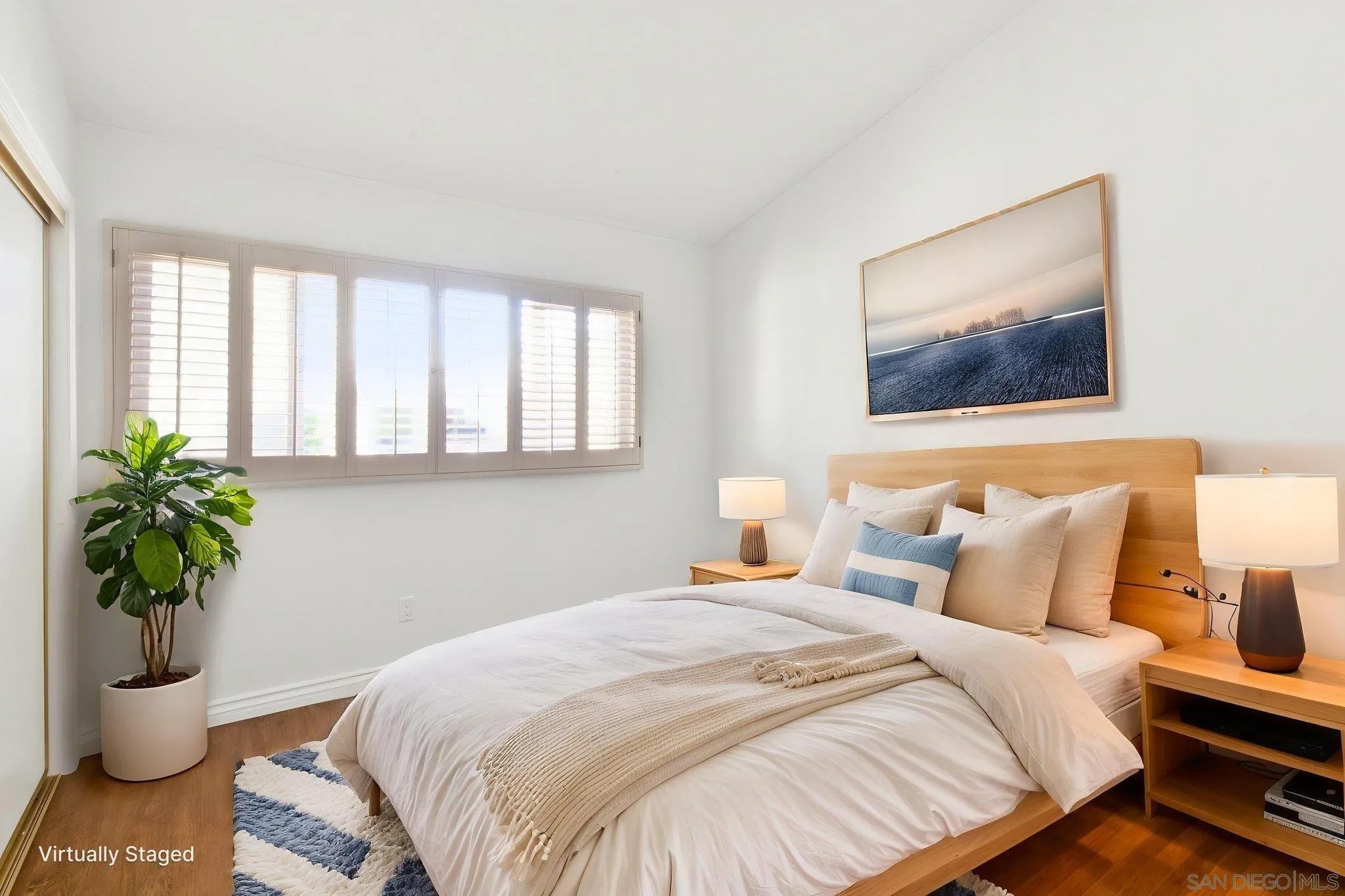 8988 Caminito Verano