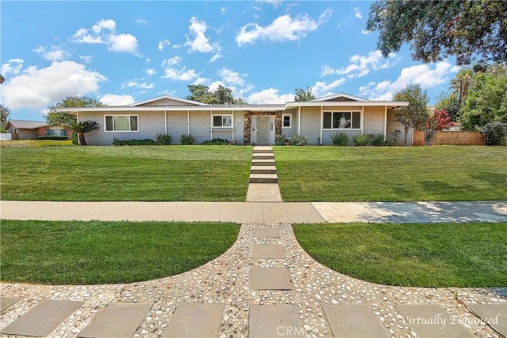 Photo of 1960 Wetherly Way, Riverside, CA 92506 (MLS # IV26093249)