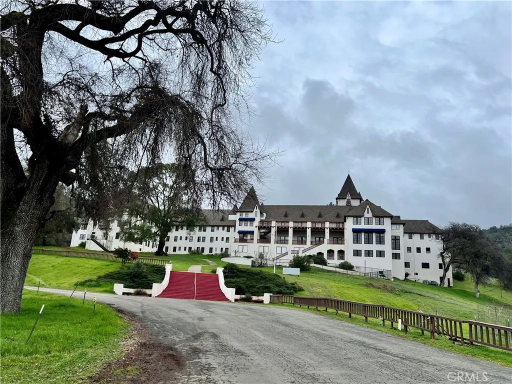 6590 Hotel