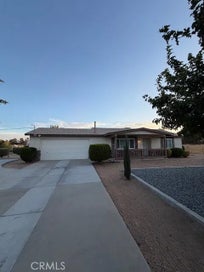16935 Sage Hesperia CA 92345
