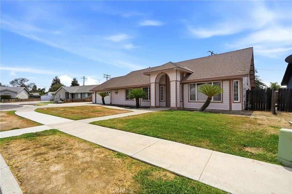 1487 Boyd Court