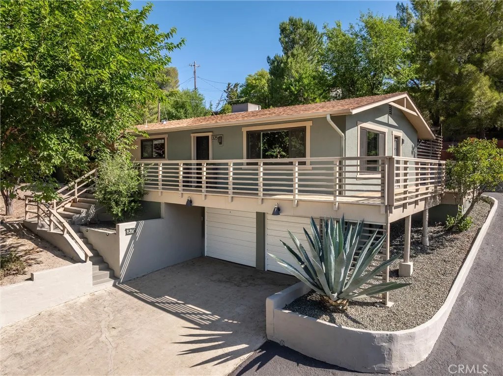325 Fairview Lane
