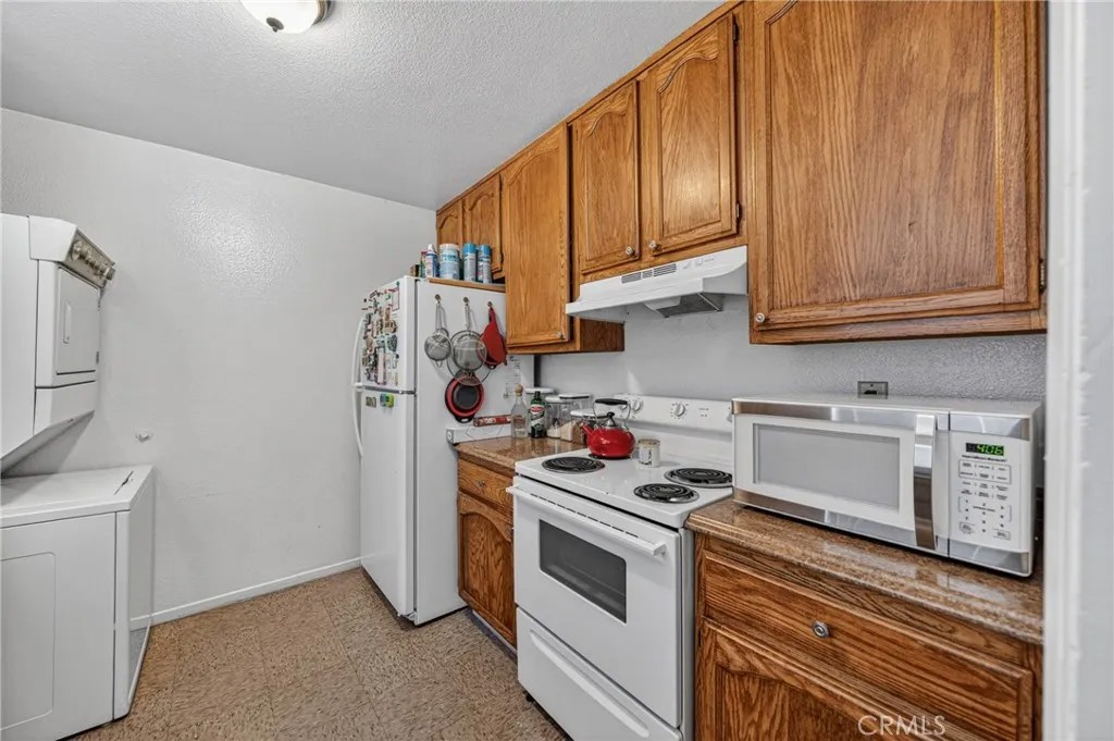 2524 Price