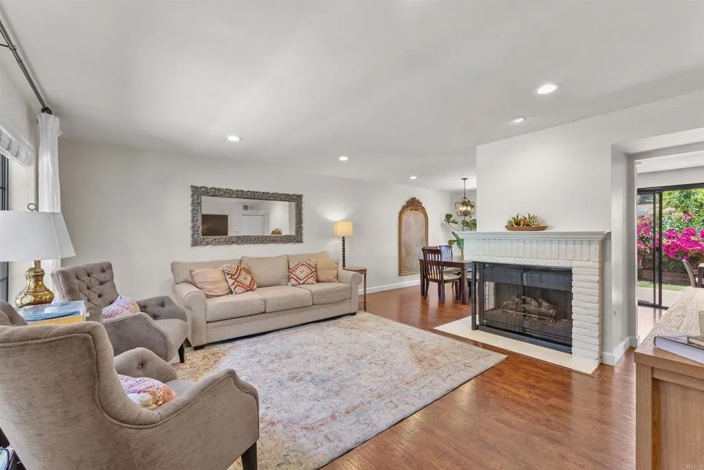 1651 S Juniper Street 166