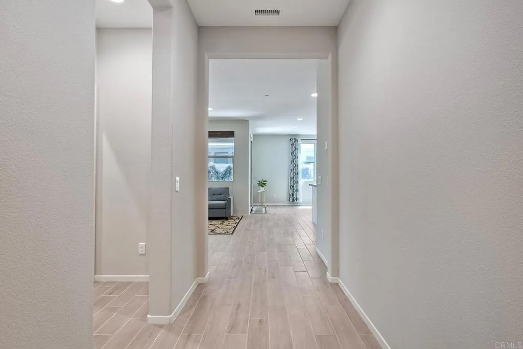 678 Gemstone Dr