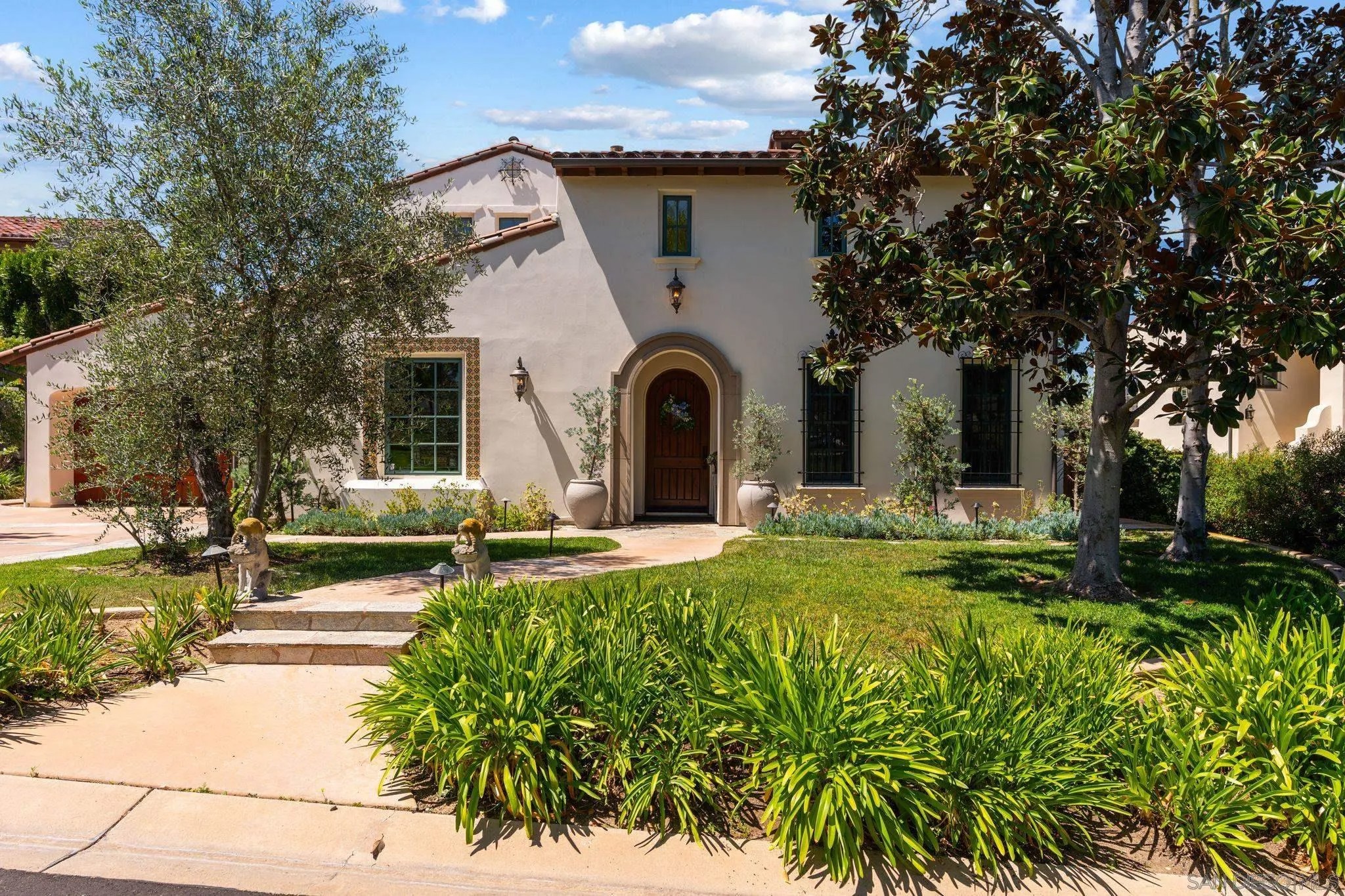 8181 Lamour Ln