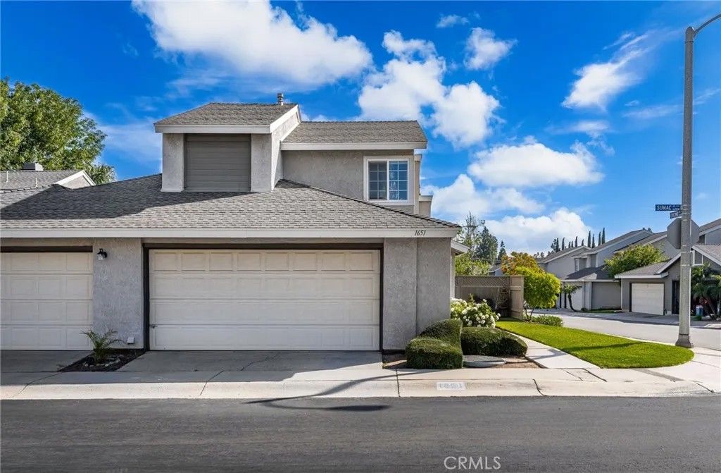 Photo of 1651 Sumac Pl, Corona, CA 92882 (MLS # IG25268188)