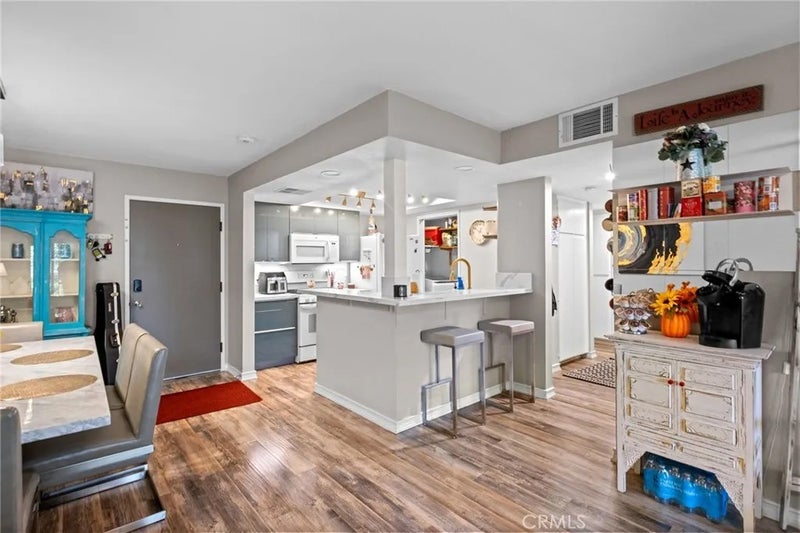 242 E Fern Avenue 107