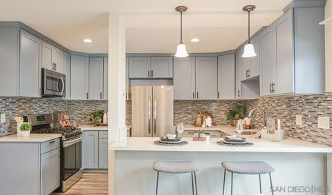 4064 Crystal Dawn 105 San Diego CA 92122