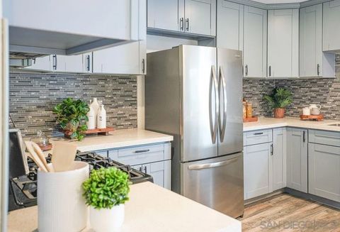 Tiny photo for 4064 Crystal Dawn Ln #105, San Diego, CA 92122 (MLS # 250042763)